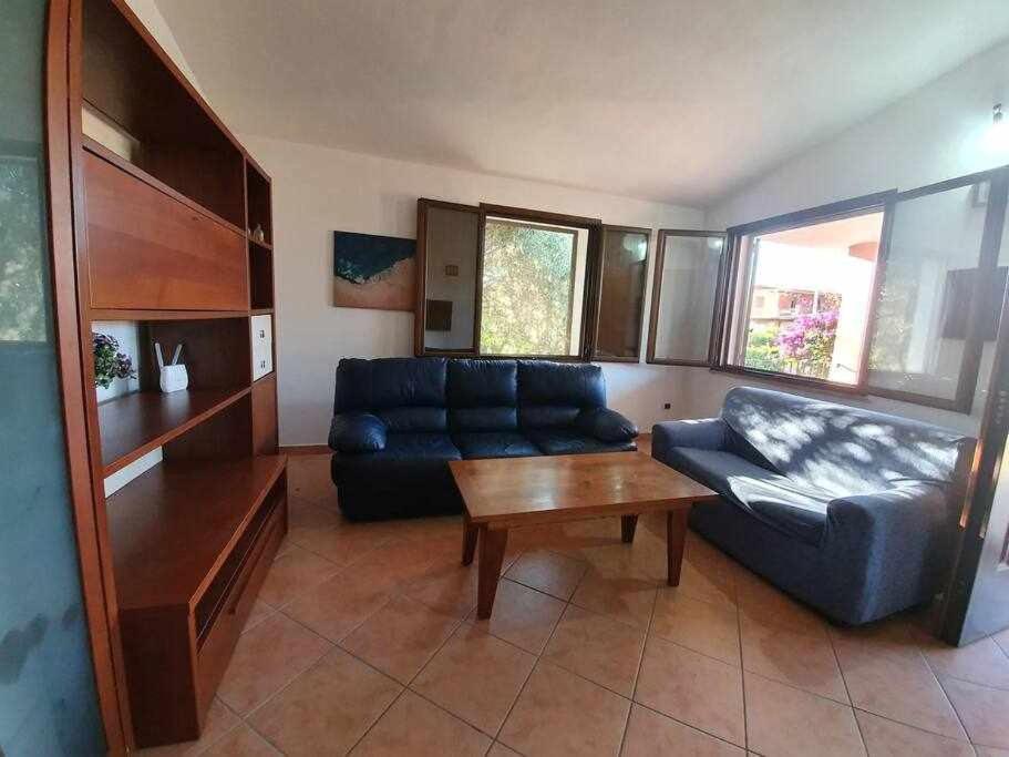 Casa Vacanze Lolivastro Àrbatax Exterior foto