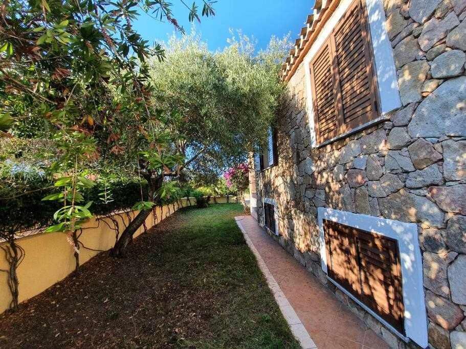 Casa Vacanze Lolivastro Àrbatax Exterior foto