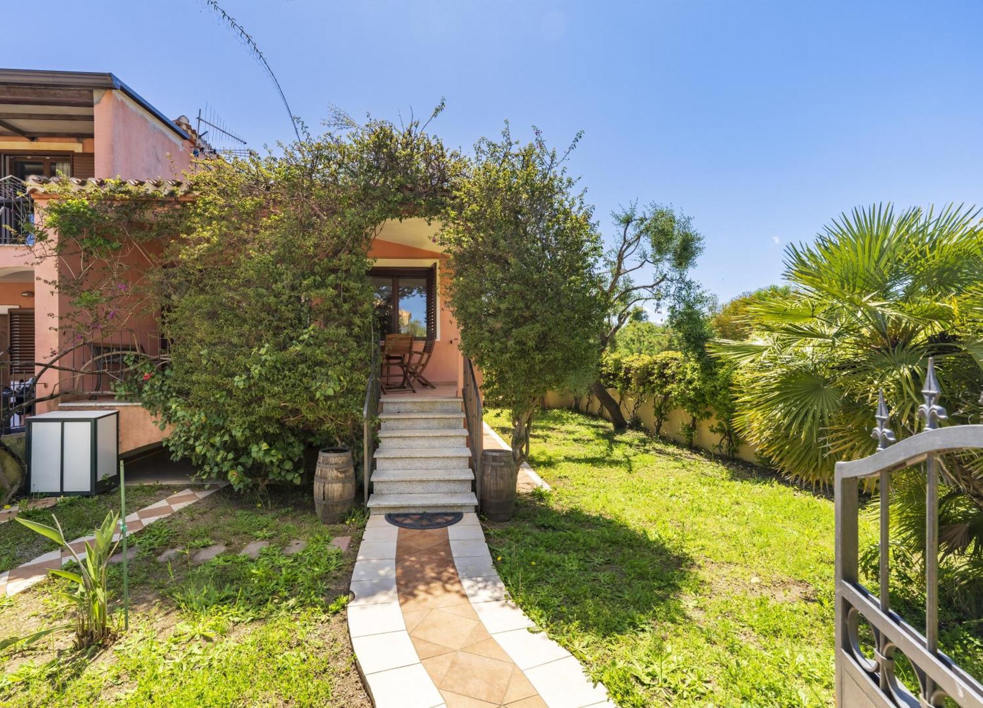Casa Vacanze Lolivastro Àrbatax Exterior foto